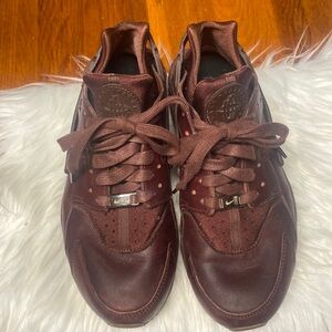 - Nike Women's Athletic Shoes - Burgundy